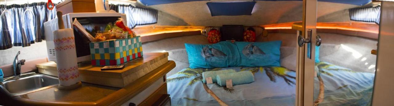 Sissi Boat Botel 3*